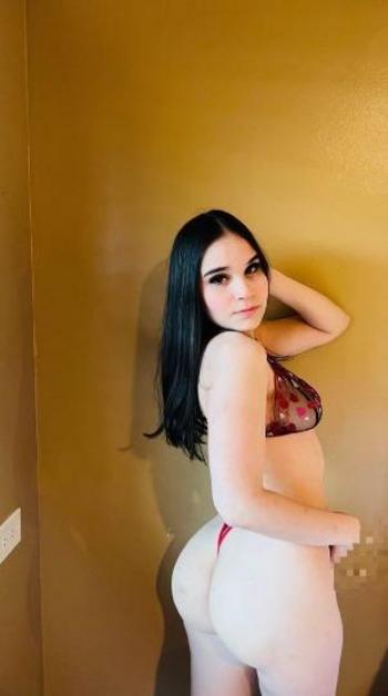 Sandra, 20  female escort, Nashville