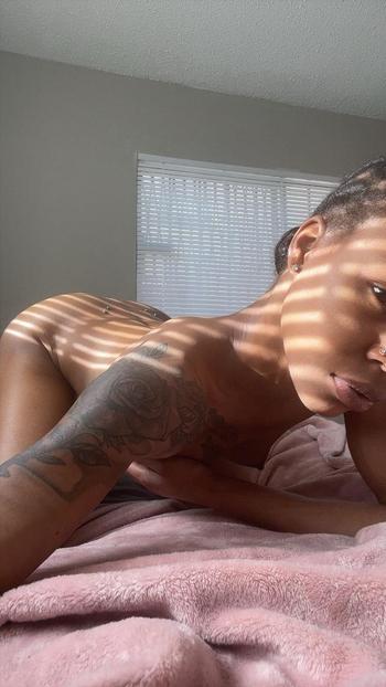 Sweetie, 24  female escort, Nashville