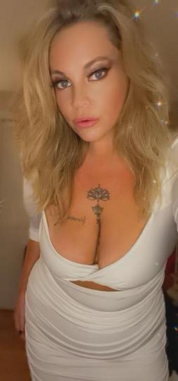 9784601515, female escort, Nashville